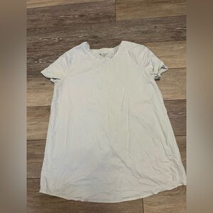 Athleta Split Back Short Sleeve Shirt